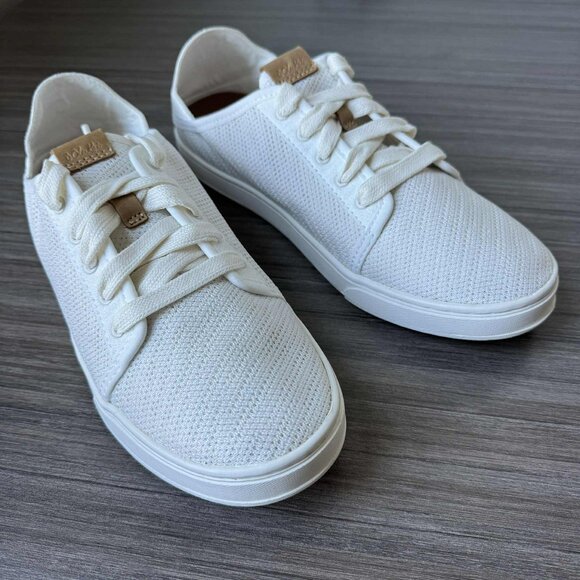 New Olukai Pehuea li Mesh Sneakers Women's  $100 in White - Picture 4 of 16